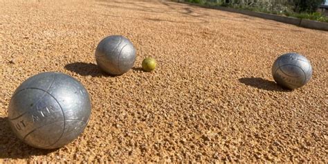 where to buy petanque balls.